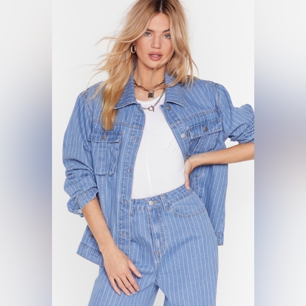 NastyGal Lightwash Pinstriped Oversized Denim Jacket Size 6